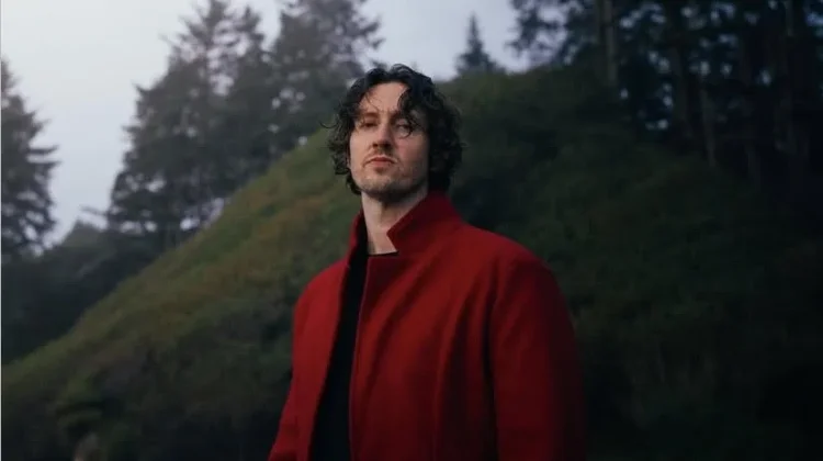 Dean Lewis Rilis Lagu Baru Berjudul Poison