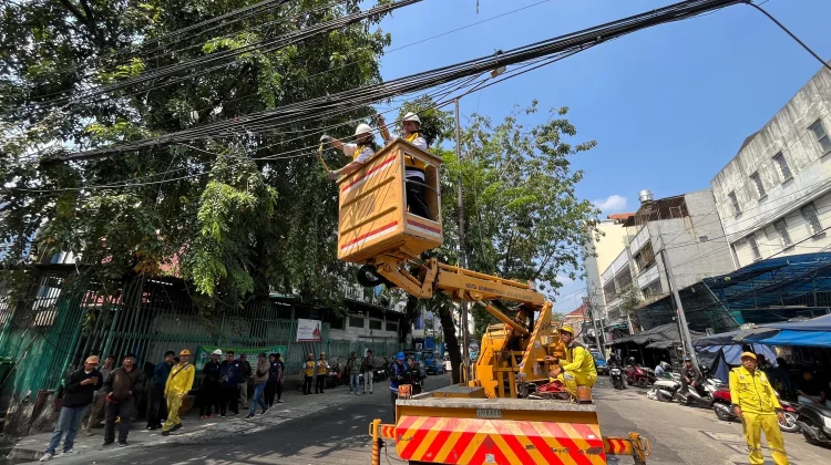 Pemkot Jakbar Rapikan Kabel Udara Semrawut di Kusuma Raya Sepanjang 1,5 Kilometer