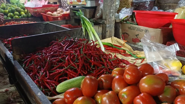 Harga Cabai di Pasar Kopro Jakbar Turun dalam Dua Pekan Terakhir