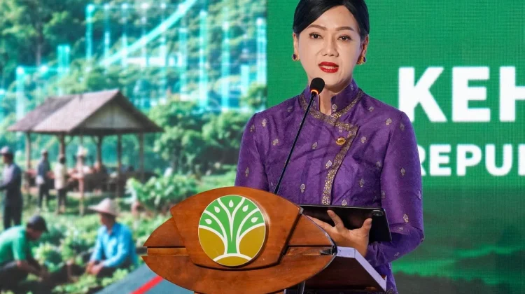 Ketua OJK Apresiasi Kerja Cepat Menhut Raja Antoni