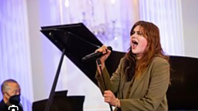 Gayle Rilis Single Baru Berjudul Junebug