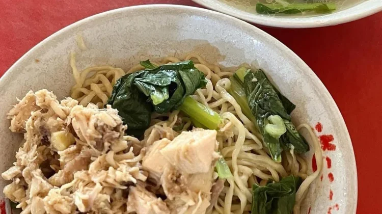 Bakmi Roxy Enak Gurih dan Legendaris