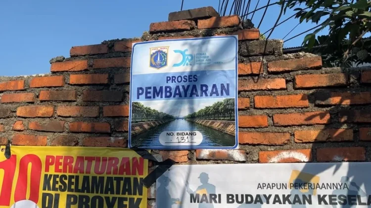 Posko Pelayanan Bantu Warga Terdampak Pembebasan Lahan Normalisasi Sungai