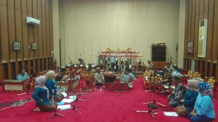 3 Makna Sajian Gendhing Upacara Adat Panggih