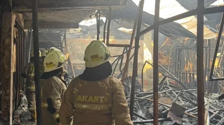 Kantor PT Japfa di Cengkareng Terbakar, Penyebab Masih Diselidiki