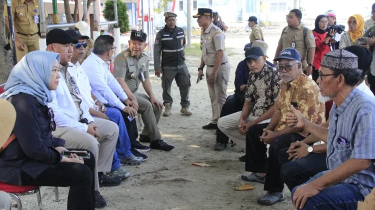 Bupati Kepulauan Seribu Bahas Solusi BBM hingga Air Bersih