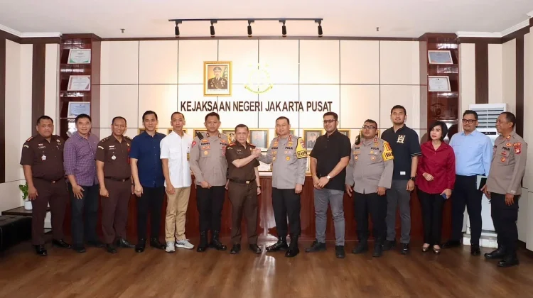Kapolres Jakpus Perkuat Sinergi Penegakan Hukum dengan Kejari