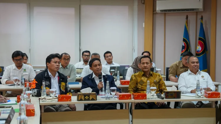 Menhut Raja Antoni Perkuat Tata Kelola untuk Tekan Angka Karhutla