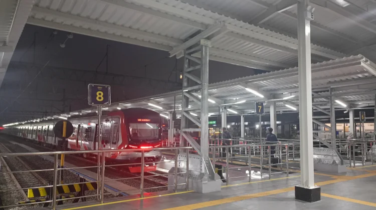 KAI Operasikan Peron Baru Stasiun Bogor untuk Layani Rangkaian 12 Kereta