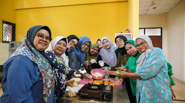 Sudin KPKP Jakpus Latih Warga Olah Produk Ternak Bernilai Jual