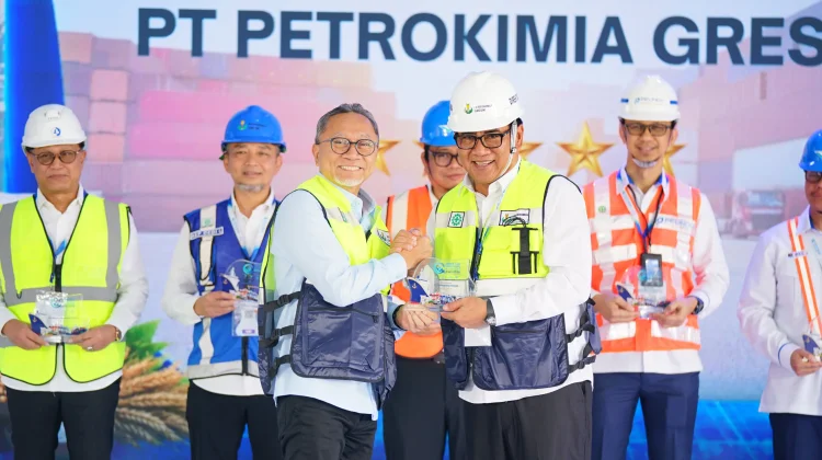 TUKS Petrokimia Gresik Raih Predikat Pelabuhan Terbaik Nasional