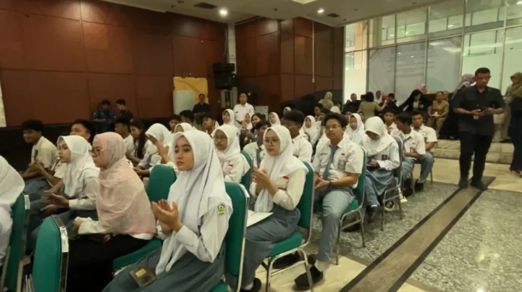 Anak Butuh Dukungan untuk Beradaptasi dengan Lingkungan Sekolah Baru