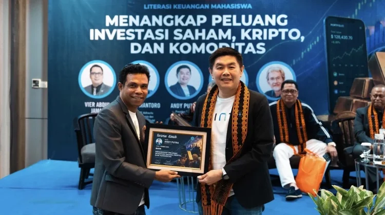 Mahasiswa Nagekeo Ikuti Diskusi Literasi Investasi Saham, Kripto, dan Komoditas