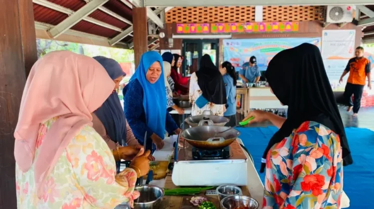 Pelaku UMKM Pulau Panggang Ikuti Pelatihan Donat Bomboloni