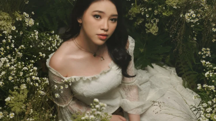 Anneth Rilis "Sembunyi dari Bumi" tentang Cinta yang Diuji oleh Perbedaan