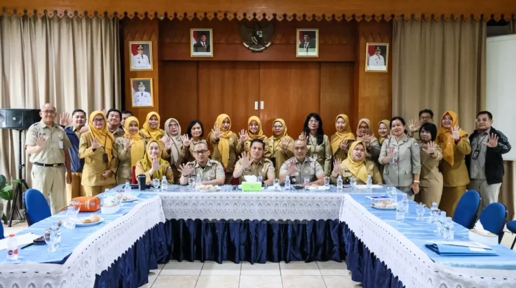 Aspem Jakpus Monev Pelayanan Publik di Kelurahan Cempaka Putih Timur