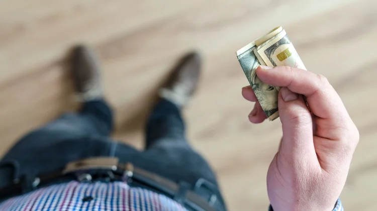 Tips Kelola Keuangan Bijak Agar Aman Hingga Akhir Bulan