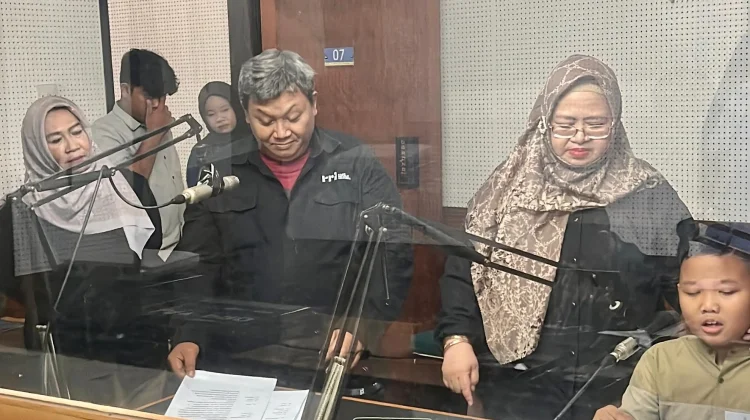 Serunya Rekaman Drama Radio "Bendera dari Babe" Bersama Raja Anava