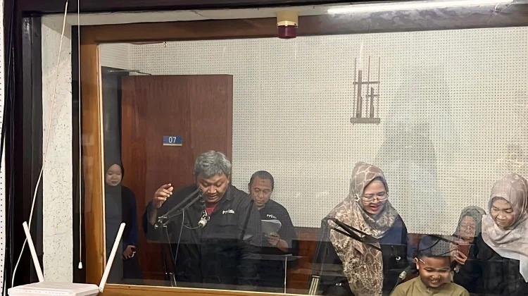 Serunya Rekaman Drama Radio "Bendera dari Babe" Bersama Raja Anava