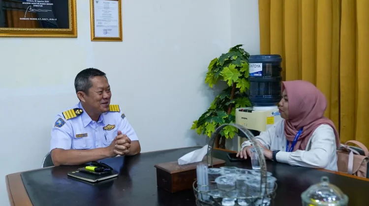 Seratus Persen Lulusan AKMI Suaka Bahari Terserap Industri