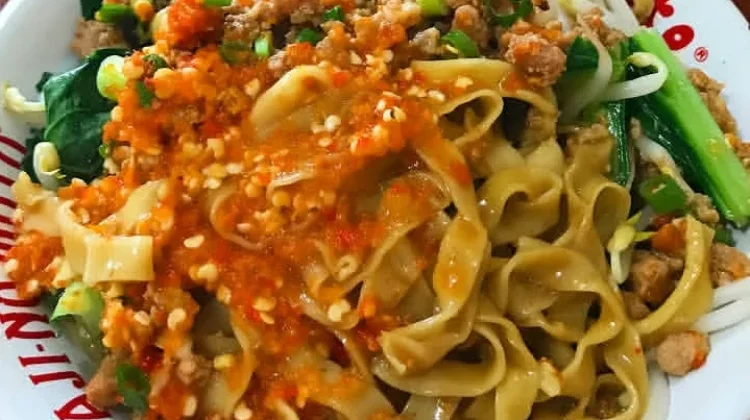 Bakmi Awat, Usaha Kuliner Warisan Orang Tua .