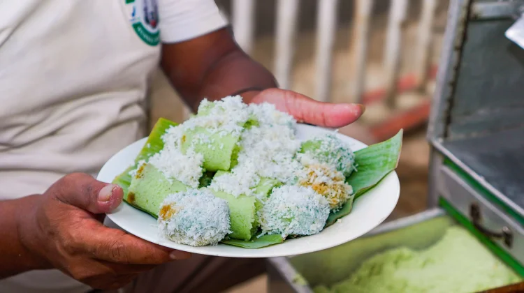 Makna di Balik Klepon dan Cara Membuatnya