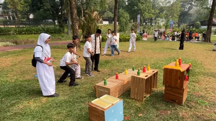 Menbud Tekankan Pentingnya Pelestarian Permainan Tradisional