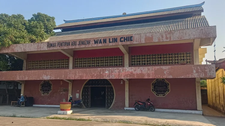 Menjaga Abu, Merawat Rindu: Cerita dari Sudut Tempat Titipan Abu Jenazah Cilincing