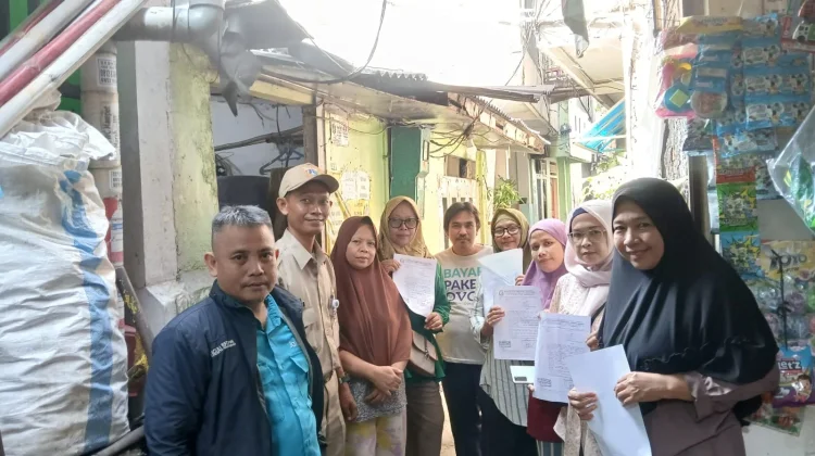 Door to Door, Pemkot Jakbar Edukasi Warga soal Pilah Sampah dari Sumber