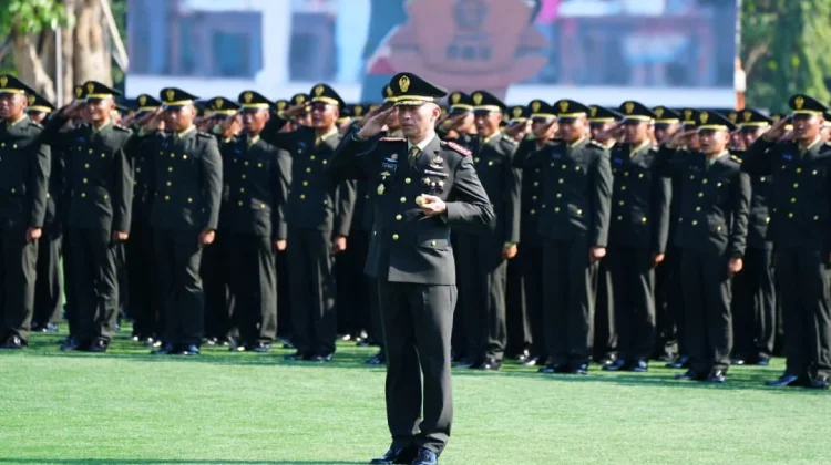 Panglima TNI Lantik 734 Perwira Karier, Siapkan SDM Unggul