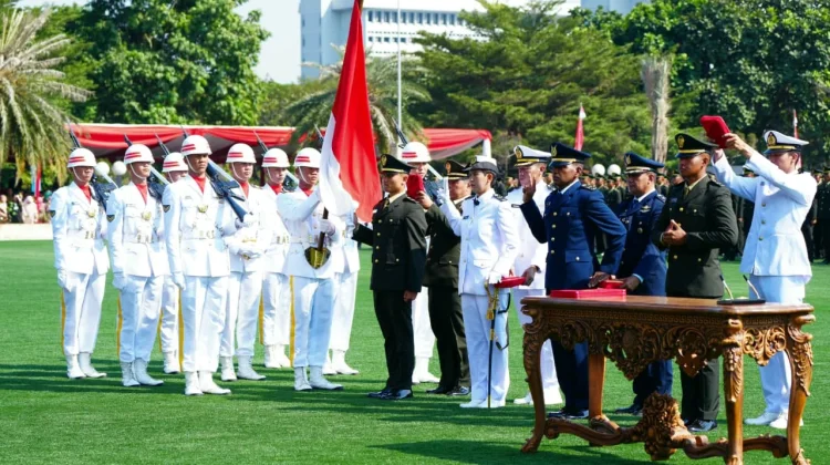 Panglima TNI Lantik 734 Perwira Karier, Siapkan SDM Unggul