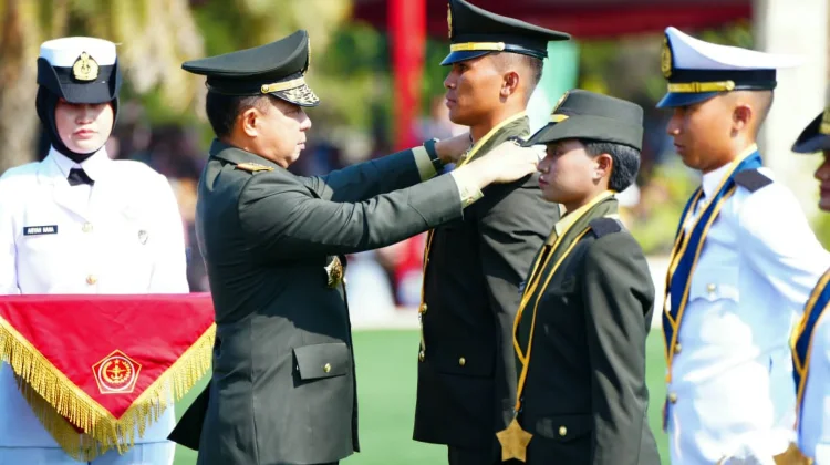 Panglima TNI Lantik 734 Perwira Karier, Siapkan SDM Unggul