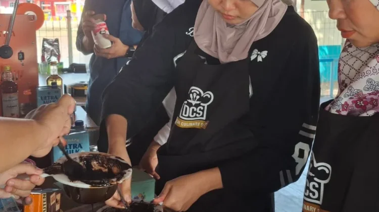 Sudin Nakertransgi Tingkatkan Keterampilan Warga Pelatihan Minuman Kekinian