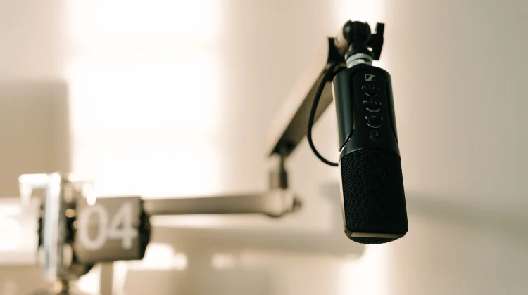 Podcast Ngopi Seribu Jadi Sarana Edukasi Perizinan dan Investasi