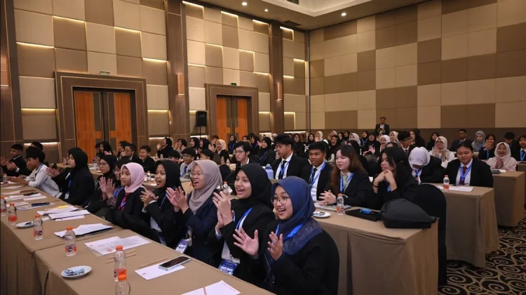 Ratusan Pelajar Perdalam Diplomasi dan Isu Global Berkelanjutan