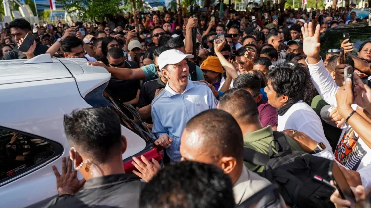 Teriakan ‘Terima Kasih Pak Jokowi’ Warnai Momen di CFD Kupang