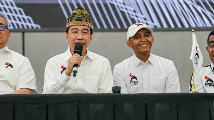 Jokowi Minta Kader PSI Selesaikan Persoalan Warga