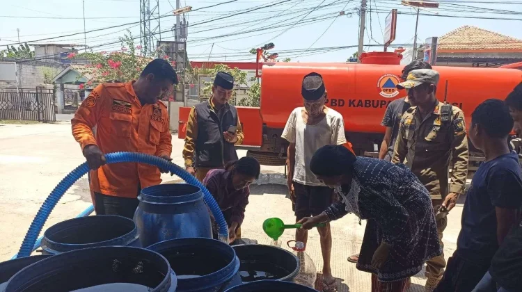 Kemarau Belum Usai, Puluhan Ribu Warga Bekasi Terdampak Krisis Air Bersih