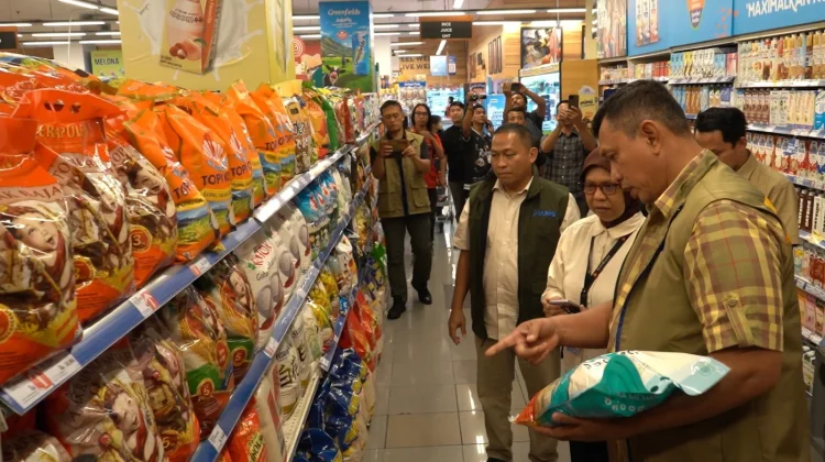 BULOG Perluas Distribusi Beras Premium ke Ritel Modern