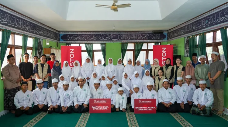 Ariston Indonesia Hadirkan Kehangatan Melalui Program CSR di Empat Panti Asuhan