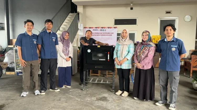 Dosen Politeknik Negeri Malang Bantu UMKM Kue "Hokonimi Eatery"