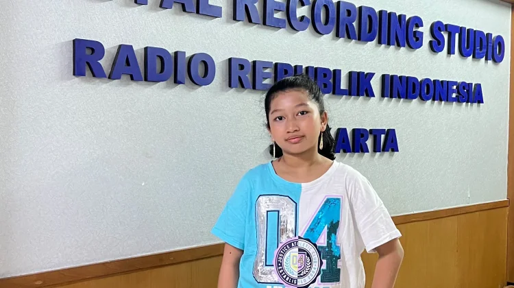 Dari Sekolah ke Studio RRI, Ledi Salena Berbagi Karya dan Inspirasi