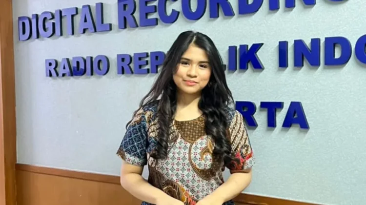 Devara Bani, Siswi Al Azhar yang Berbagi Inspirasi di RRI Jakarta
