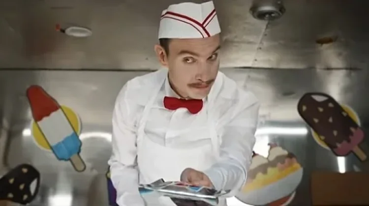 Ice Cream Man Bawa Teror Mengerikan Kota Kecil