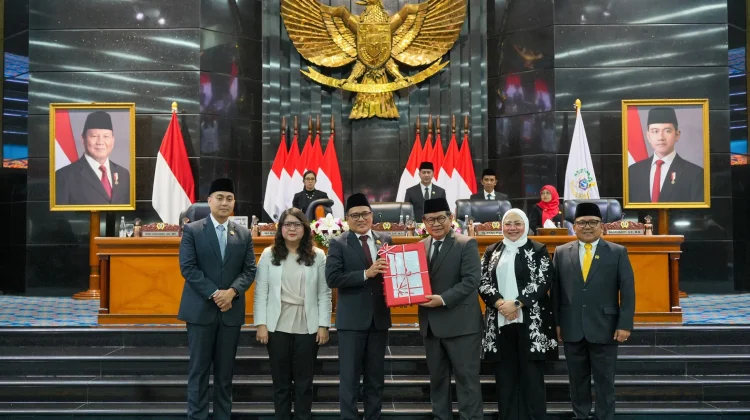 DPRD DKI Sahkan Dua Peraturan Daerah