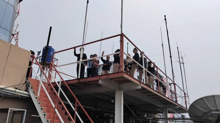Gedung RRI Bergemuruh, Pesawat dan Helikopter TNI Latihan Demo Udara HUT RI