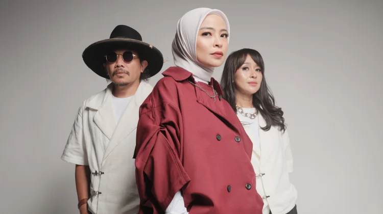 KOTAK Buka Era Baru sebagai Band Independen lewat Anthem Rock ‘YOLO’