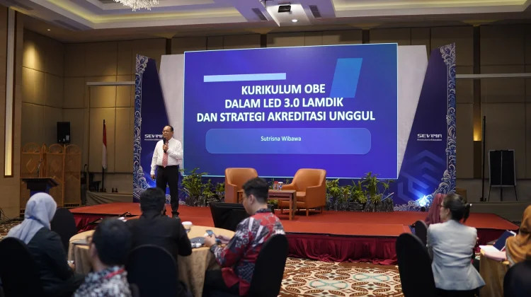 Puluhan Rektor Bedah Strategi Kurikulum Berbasis Capaian demi Akreditasi Unggul