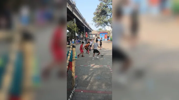 Liga Kampung Koja Jaga Anak lewat Sepak Bola