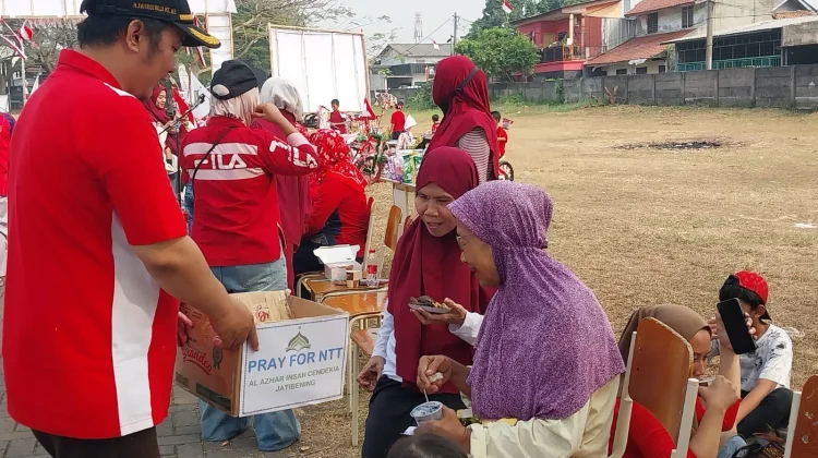 HUT RI ke-81, Al Azhar Insan Cendekia Jatibening Gelar Karnaval dan Galang Donasi NTT